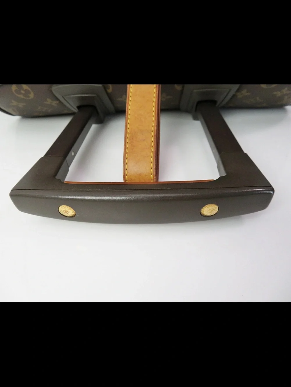 Louis Vuitton classic louis
